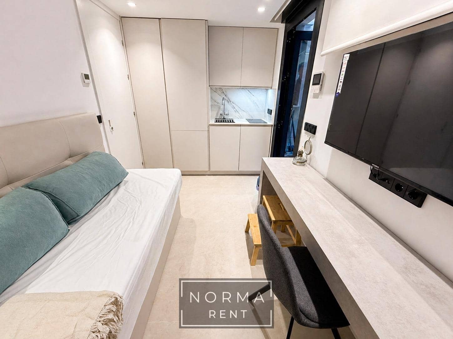 Estudio en Alicante / Alacant ciudad en alquiler con garaje - 1.050 € (Ref: 9801307)