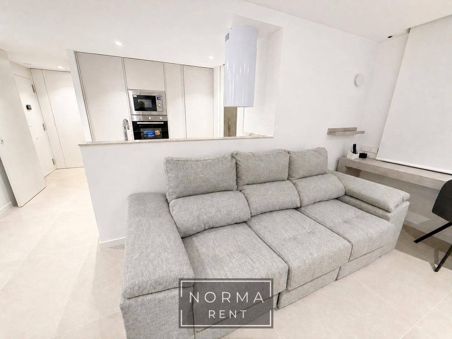 2 soveværelse Lejlighed til leje i Alicante by med garage - € 1.450 (Ref: 9801308)