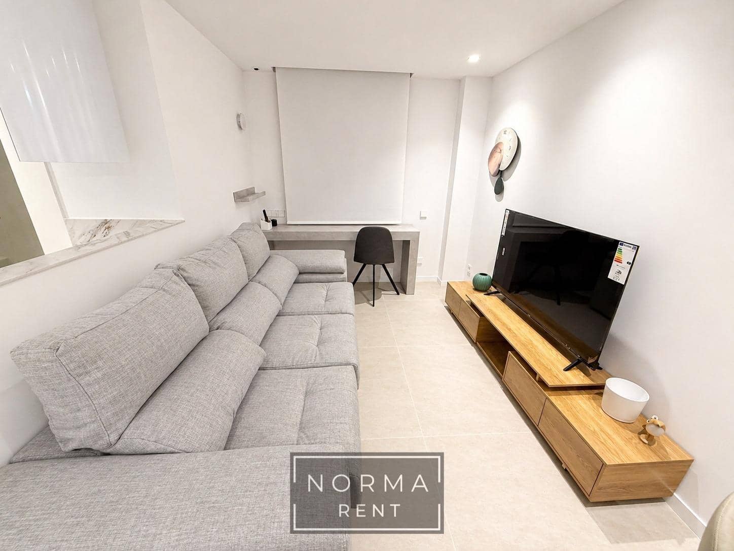 2 soveværelse Lejlighed til leje i Alicante by med garage - € 1.450 (Ref: 9801308)