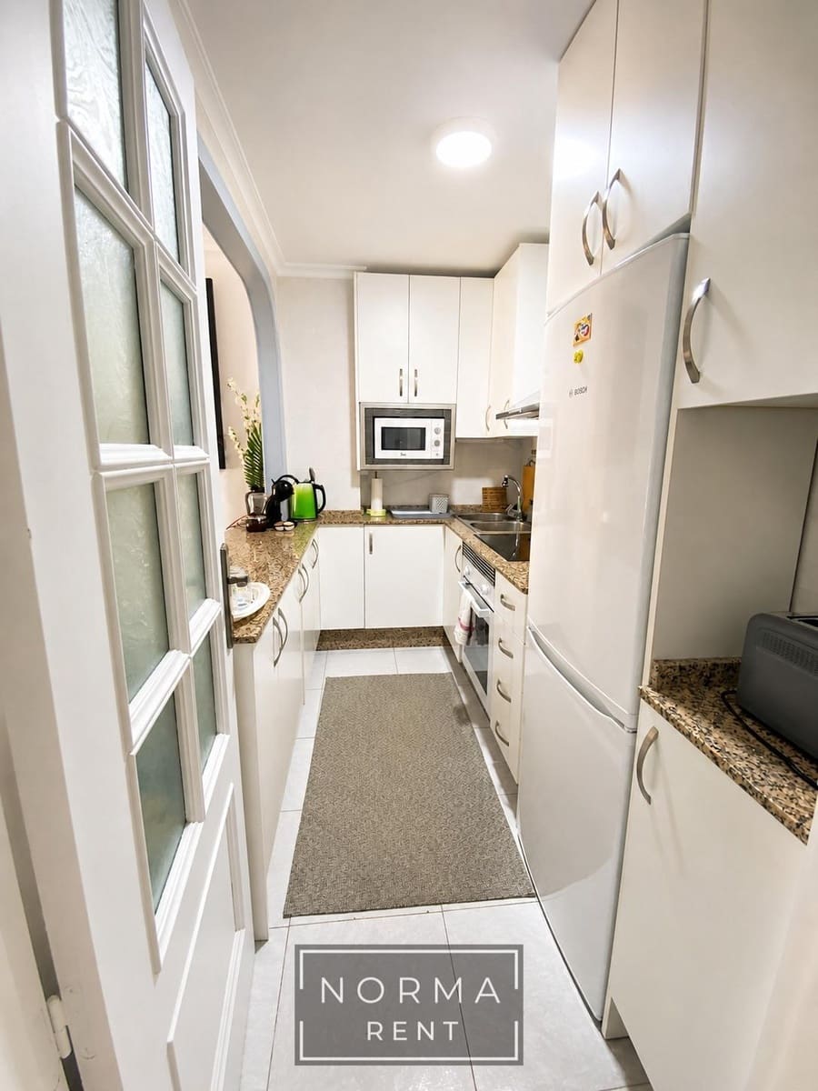 2 quarto Apartamento para arrendar em Torrevieja - 750 € (Ref: 9813845)