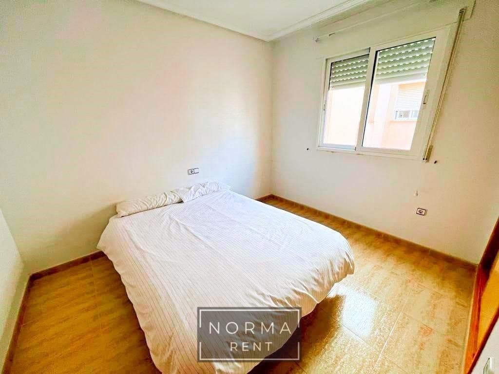 2 soveværelse Lejlighed til leje i Orihuela Costa med swimmingpool garage - € 850 (Ref: 9849458)