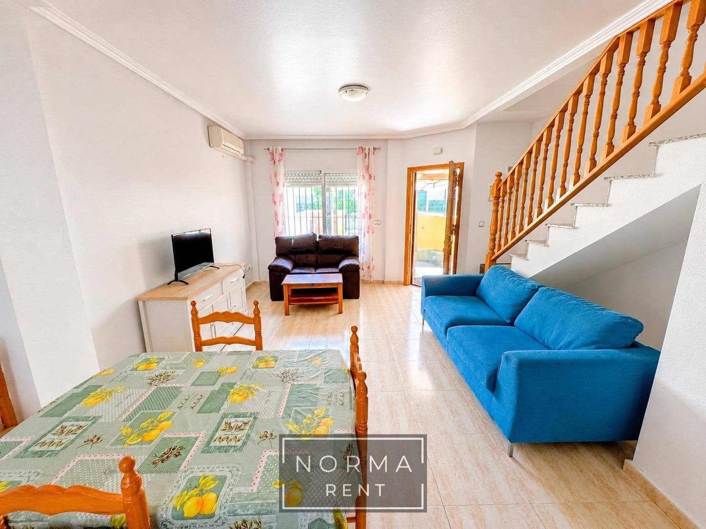 3 bedroom Terraced Villa for rent in Cabo Roig with pool garage - € 975 (Ref: 9851855)