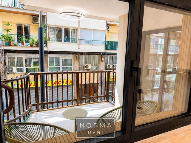 2 soverom Leilighet til leie i Alicante by med garasje - € 1 590 (Ref: 9868667)
