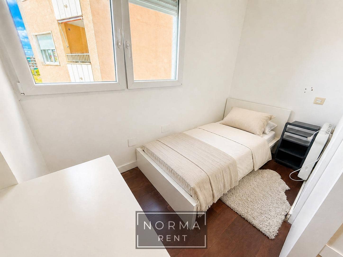 4 sovrum Lägenhet att hyra i Torrevieja med pool garage - 2 100 € (Ref: 9888130)