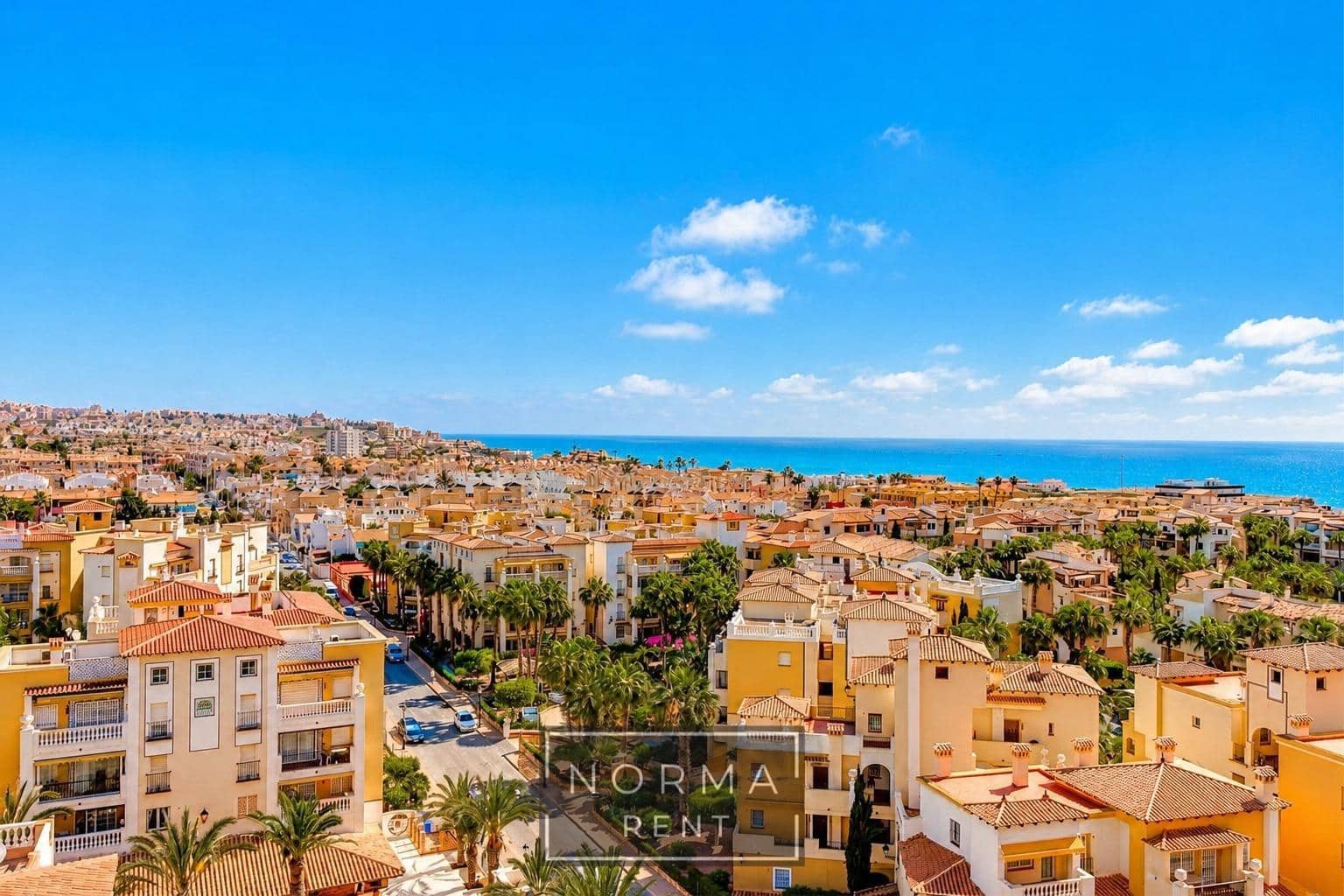 2 bedroom Apartment for rent in Torrevieja with pool - € 900 (Ref: 9896400)