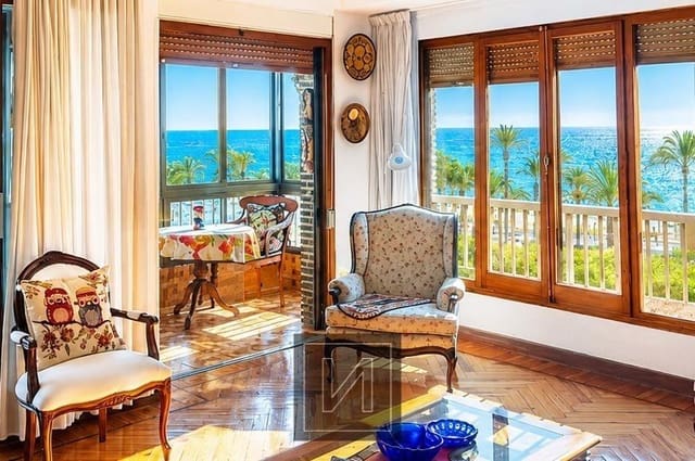 4 sovrum Lägenhet till salu i Casco Antiguo - Sant Cruz - Ayuntamiento, Alicante stad - 662 500 € (Ref: 9904027)