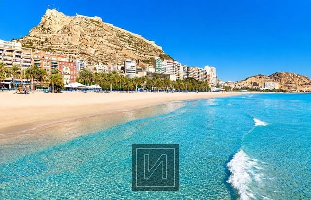 4 sovrum Lägenhet till salu i Casco Antiguo - Sant Cruz - Ayuntamiento, Alicante stad - 662 500 € (Ref: 9904027)