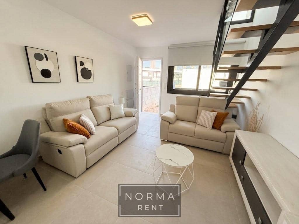 3 quarto Moradia em Banda para arrendar em Gran Alacant com piscina garagem - 1 700 € (Ref: 9927501)