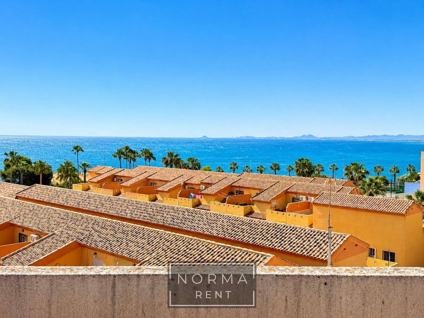 Apartamento de 2 habitaciones en Orihuela Costa en alquiler con piscina garaje - 850 € (Ref: 9958044)
