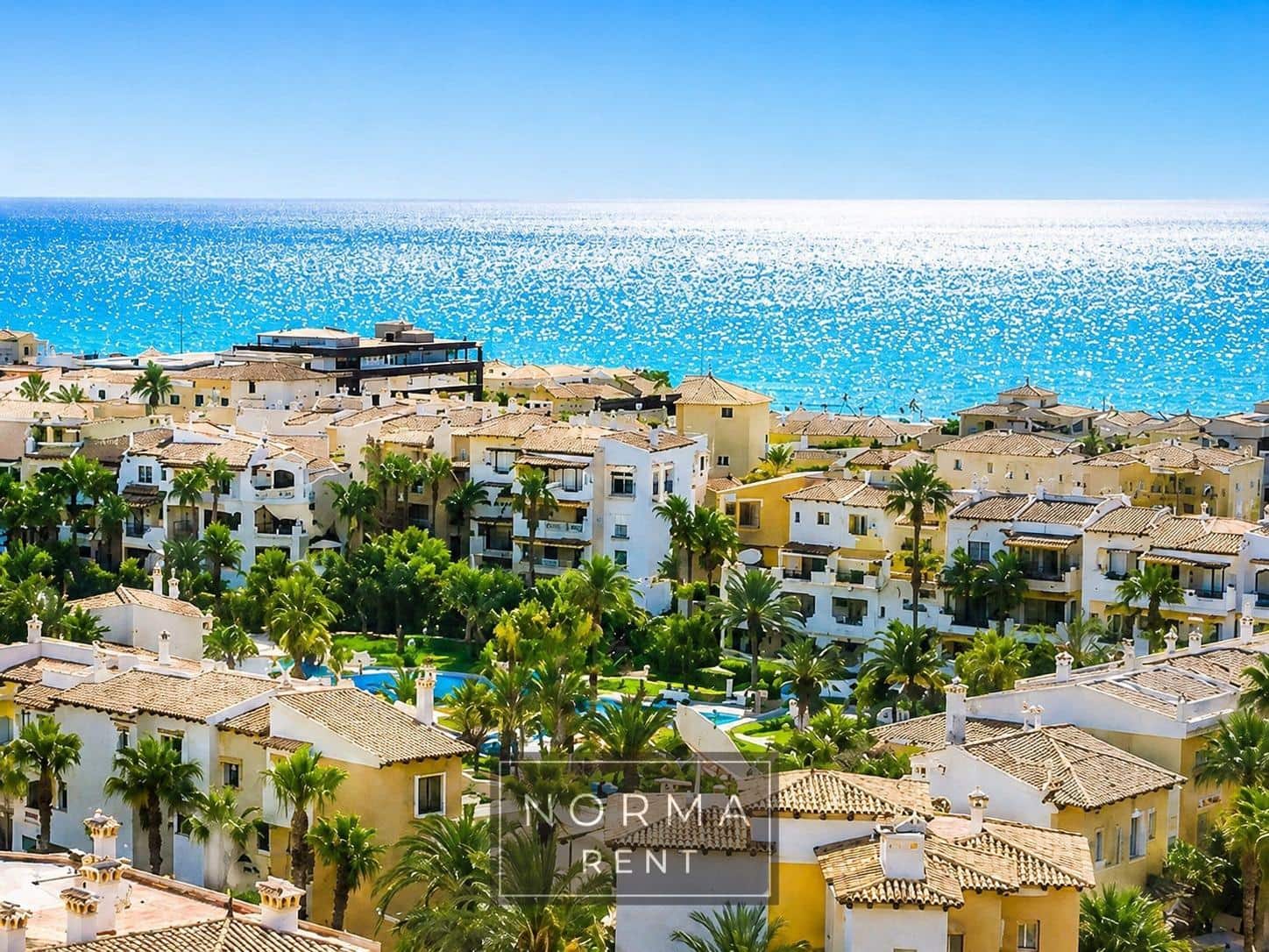 2 soverom Leilighet til leie i Torrevieja med svømmebasseng - € 800 (Ref: 9970699)
