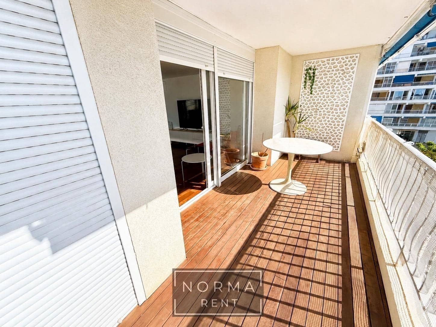 Appartement de 4 chambres à louer à Torrevieja avec piscine garage - 1 950 € (Ref: 9994312)