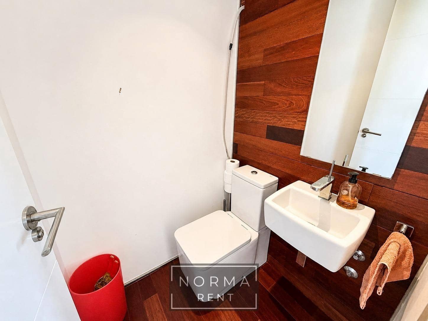 Appartement de 4 chambres à louer à Torrevieja avec piscine garage - 1 950 € (Ref: 9994312)