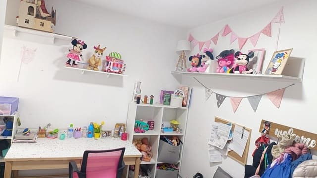 3 soveværelse Lejlighed til salg i Albacete by med garage - € 240.000 (Ref: 9723622)