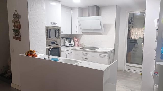 3 soveværelse Lejlighed til salg i Albacete by med garage - € 240.000 (Ref: 9723622)