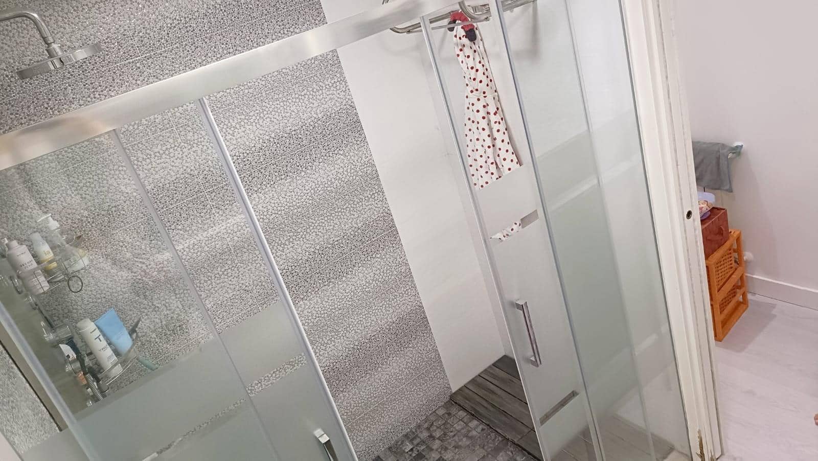 3 bedroom Flat for sale in Albacete city with garage - € 240,000 (Ref: 9723622)