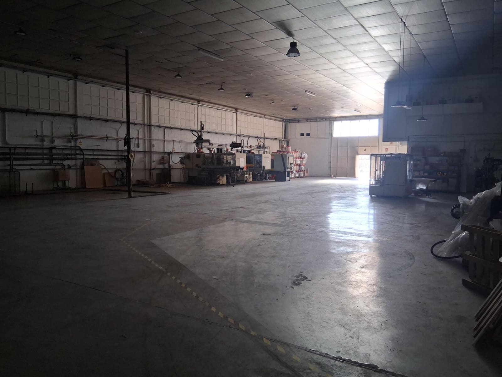 Business for sale in Albacete city with garage - € 1,100,000 (Ref: 9723624)