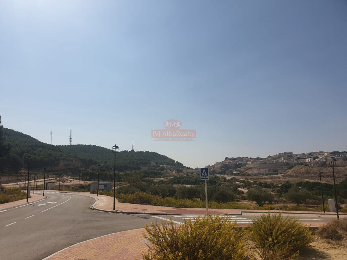 Building Plot for sale in Chinchilla de Monte-Aragon - € 44,928 (Ref: 9723625)