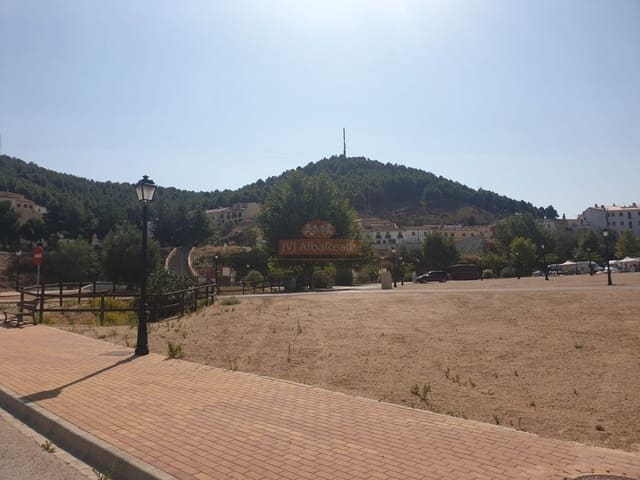 Building Plot for sale in Chinchilla de Monte-Aragón - € 44,928 (Ref: 9723625)