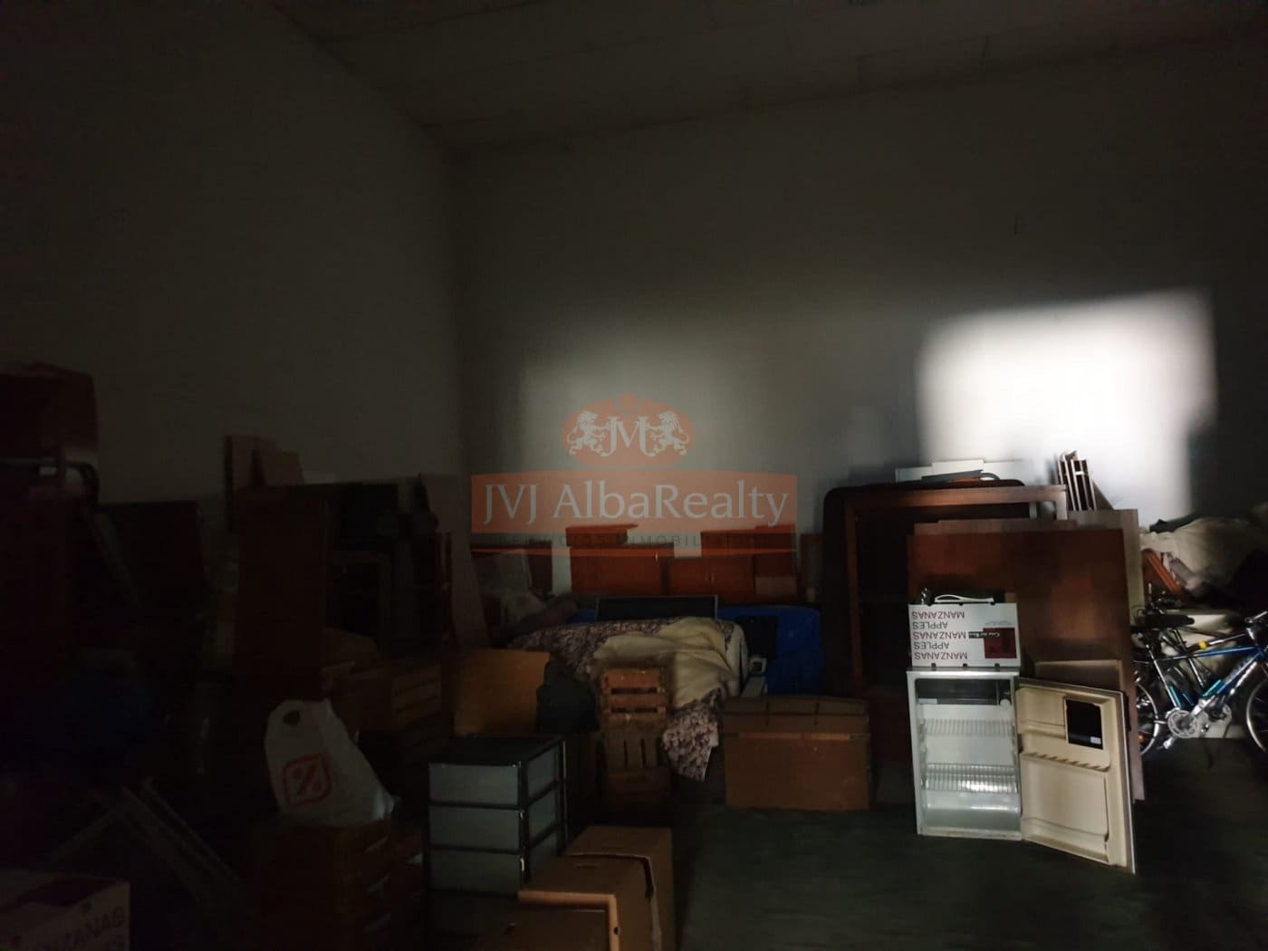 Business for sale in Albacete city - € 300,000 (Ref: 9723626)