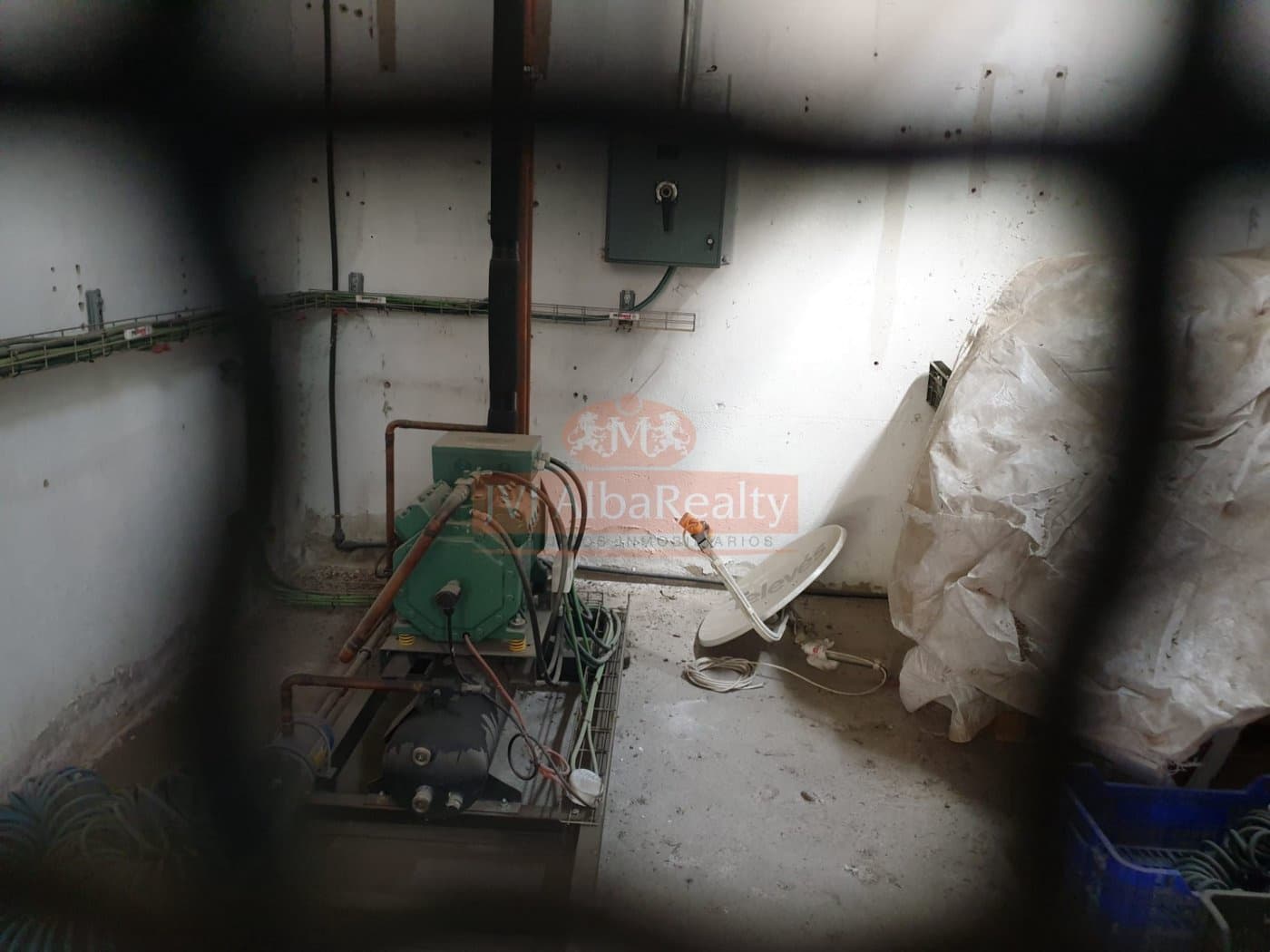 Business for sale in Albacete city - € 300,000 (Ref: 9723626)