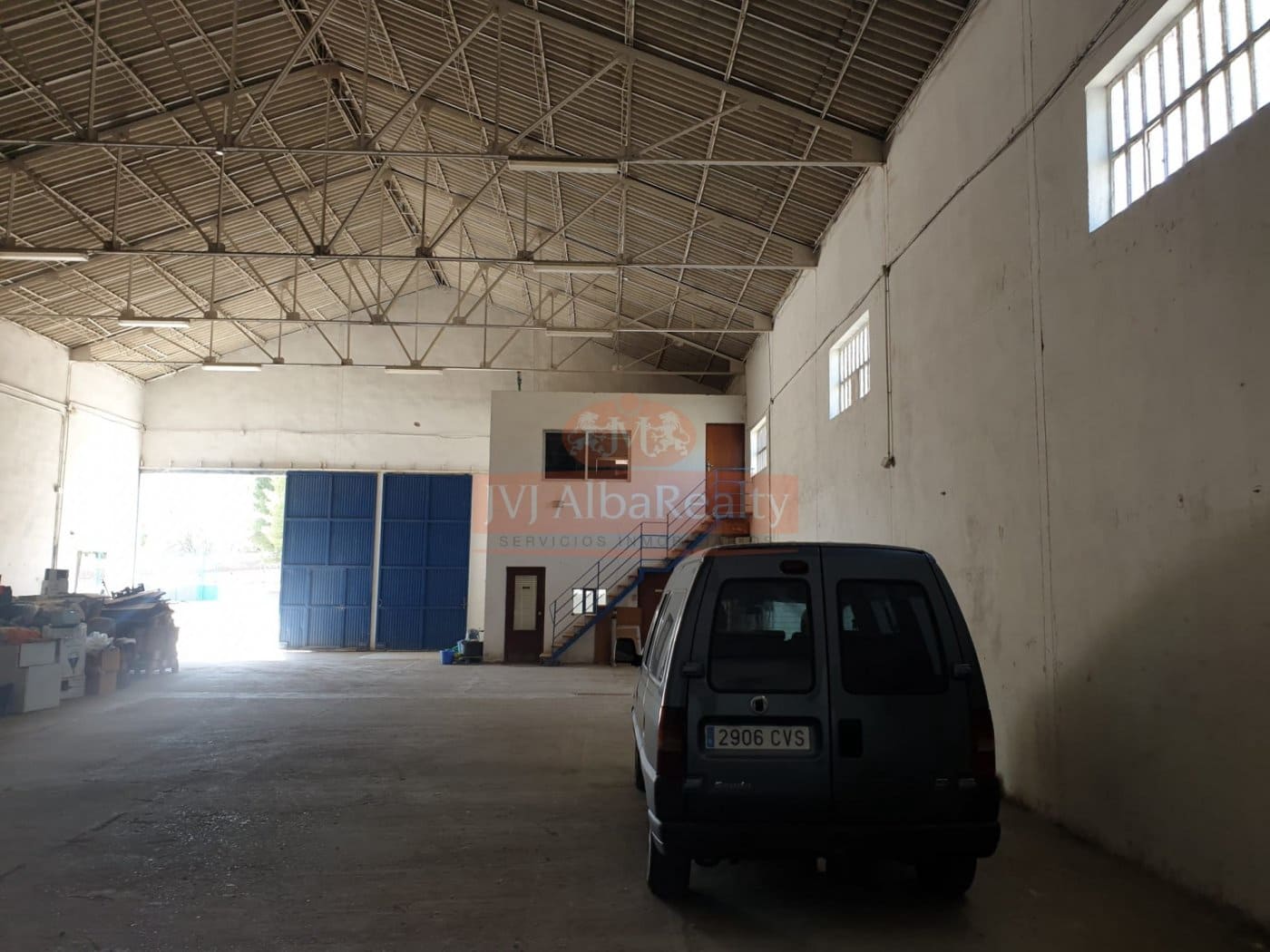 Business for sale in Albacete city - € 300,000 (Ref: 9723626)