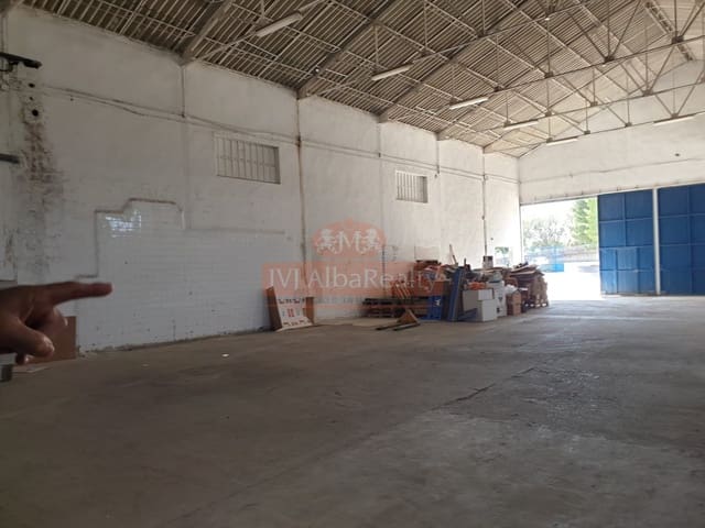 Business for sale in Albacete city - € 300,000 (Ref: 9723626)