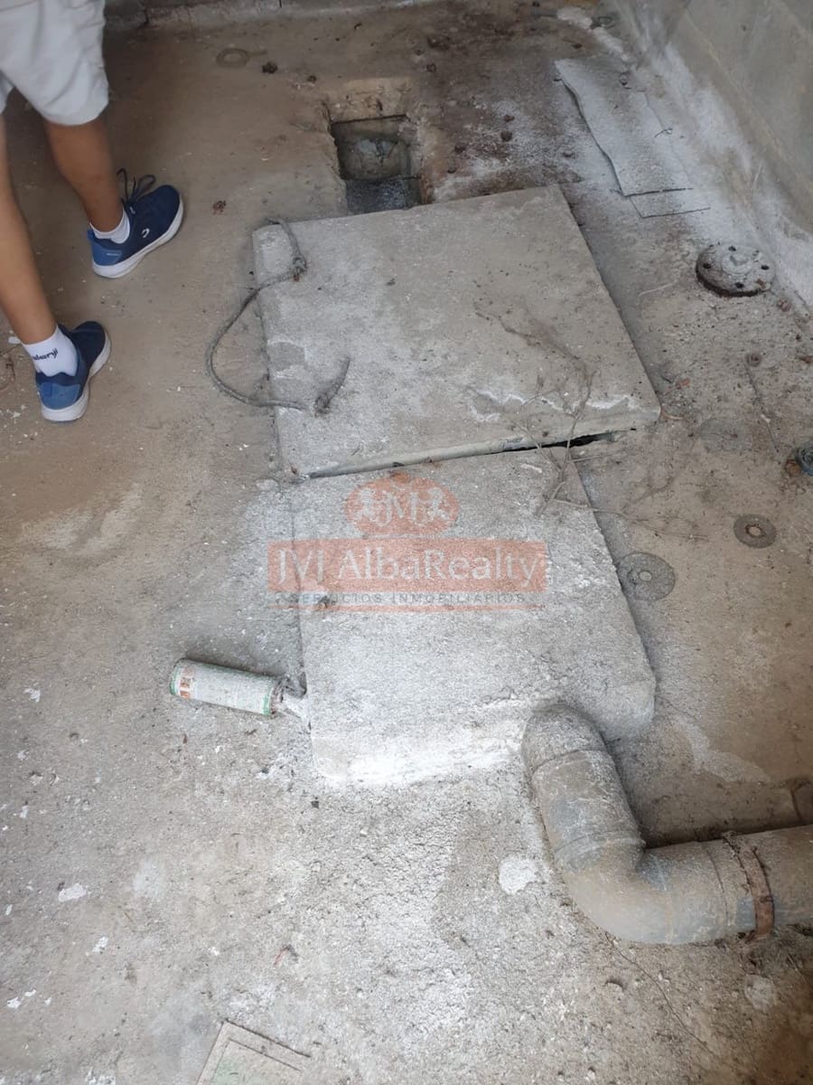 Business for sale in Albacete city - € 300,000 (Ref: 9723626)