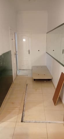 Erhverv til salg i Albacete by - € 95.000 (Ref: 9723628)