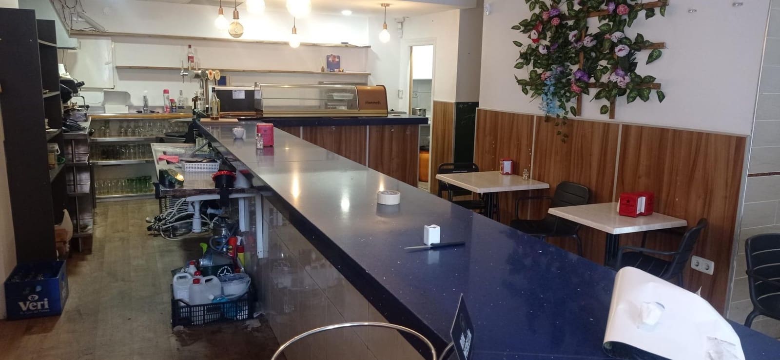 Commercial for sale in Albacete city - € 95,000 (Ref: 9723628)