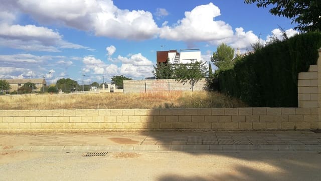Building Plot for sale in Chinchilla de Monte-Aragón - € 100,000 (Ref: 9723632)