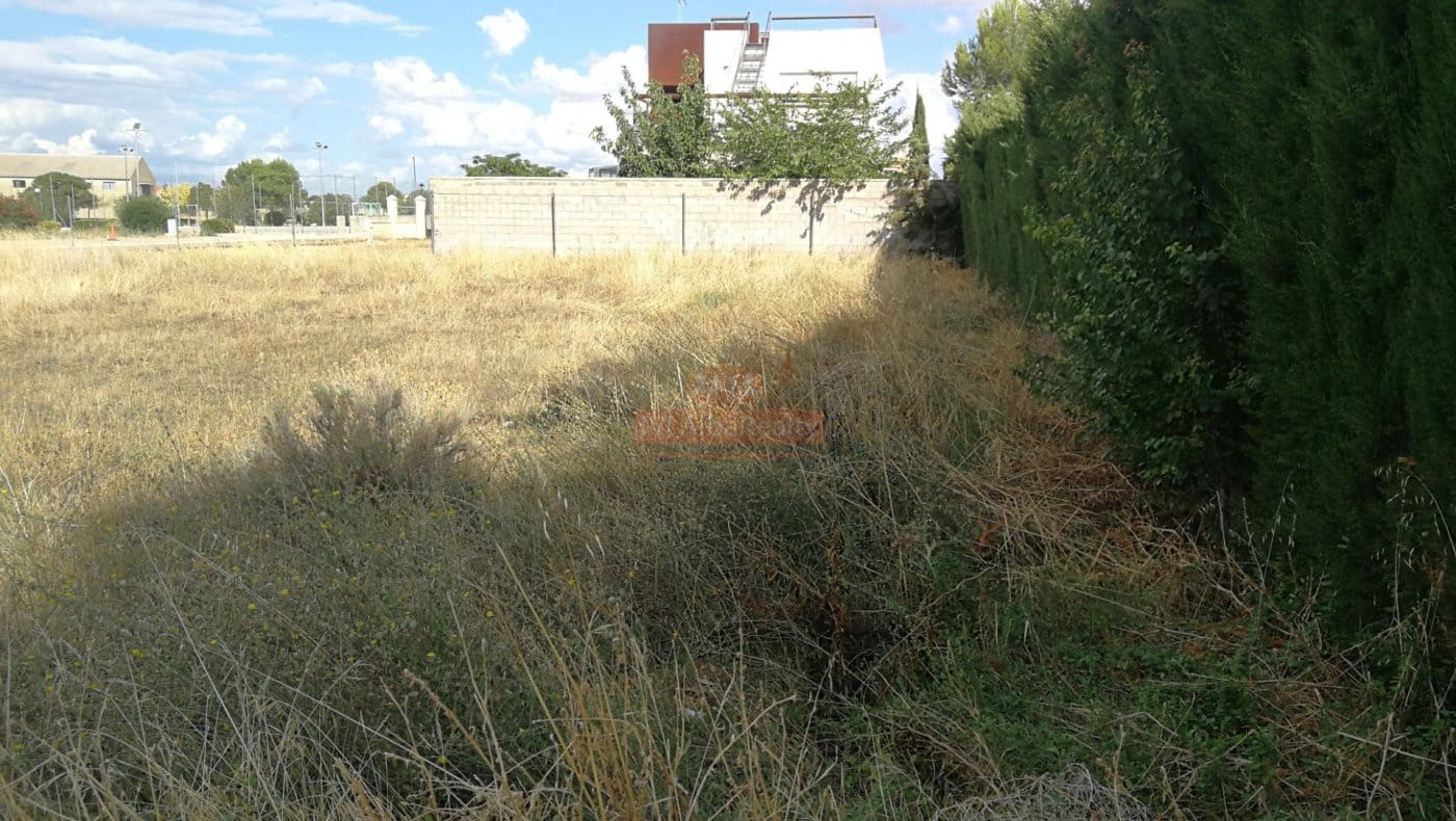 Building Plot for sale in Chinchilla de Monte-Aragon - € 100,000 (Ref: 9723632)