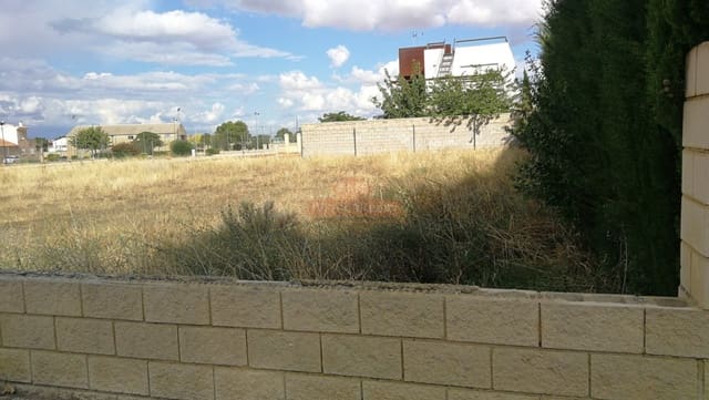 Building Plot for sale in Chinchilla de Monte-Aragón - € 100,000 (Ref: 9723632)