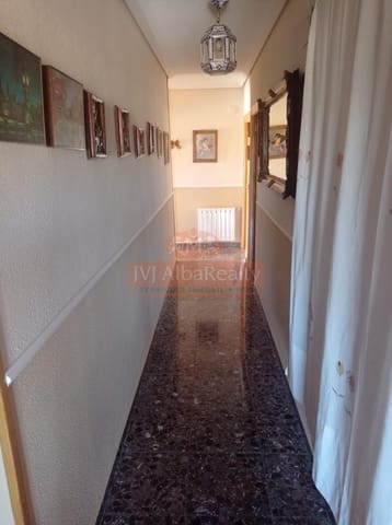 5 bedroom Flat for sale in San Pedro with garage - € 175,000 (Ref: 9723636)