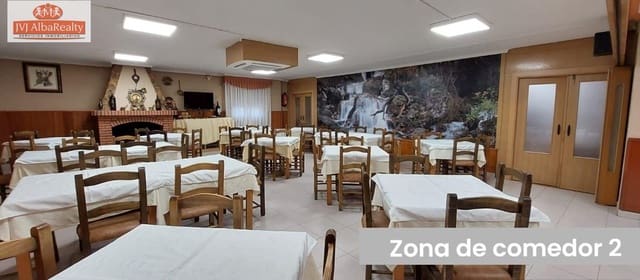 Komercyjne na sprzedaż w Miasto Albacete z garażem - 980 000 € (Ref: 9723640)