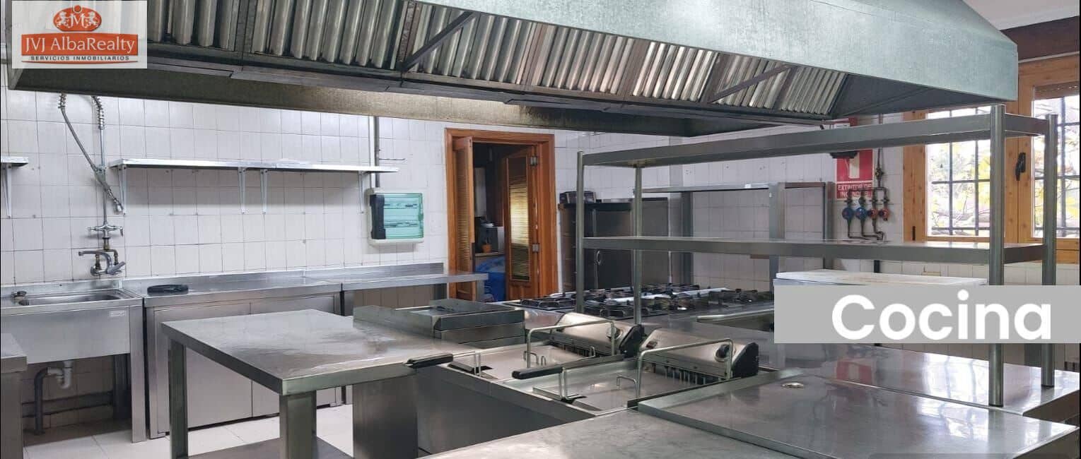 Gewerbe zu verkaufen in Albacete Stadt mit Garage - 980.000 € (Ref: 9723640)