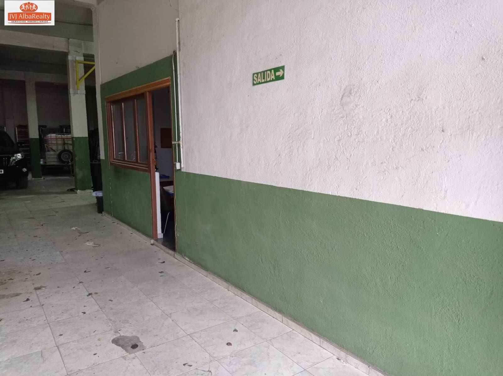 Commercial for sale in Albacete city - € 130,000 (Ref: 9723643)