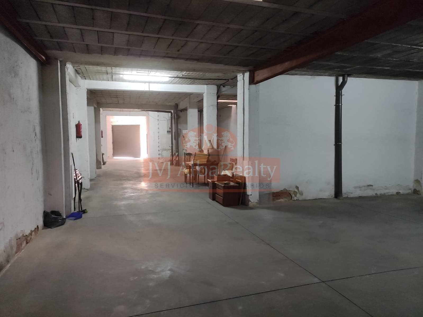 Commercial for sale in Albacete city - € 136,500 (Ref: 9723644)
