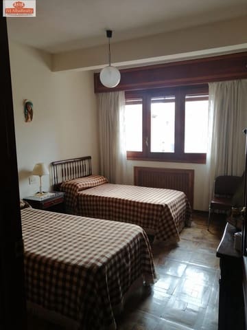 5 bedroom Flat for sale in Parque Sur, Albacete city with garage - € 537,000 (Ref: 9723645)