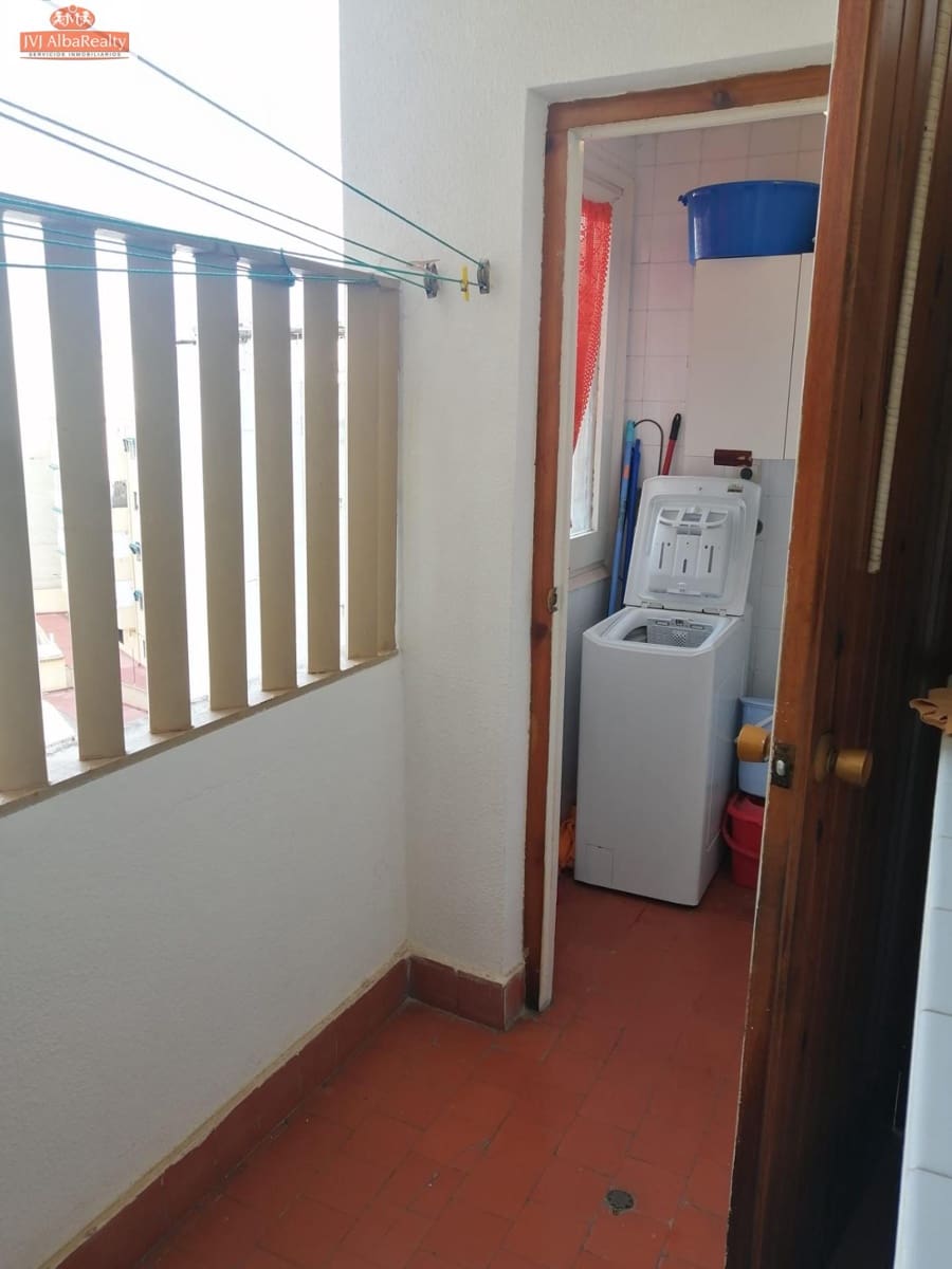 5 bedroom Flat for sale in Albacete city with garage - € 537,000 (Ref: 9723645)