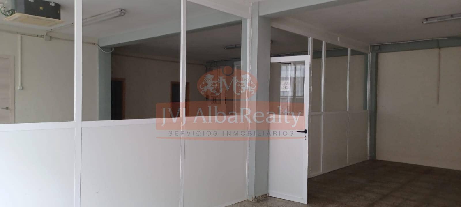Commercial for sale in Albacete city - € 750,000 (Ref: 9723646)