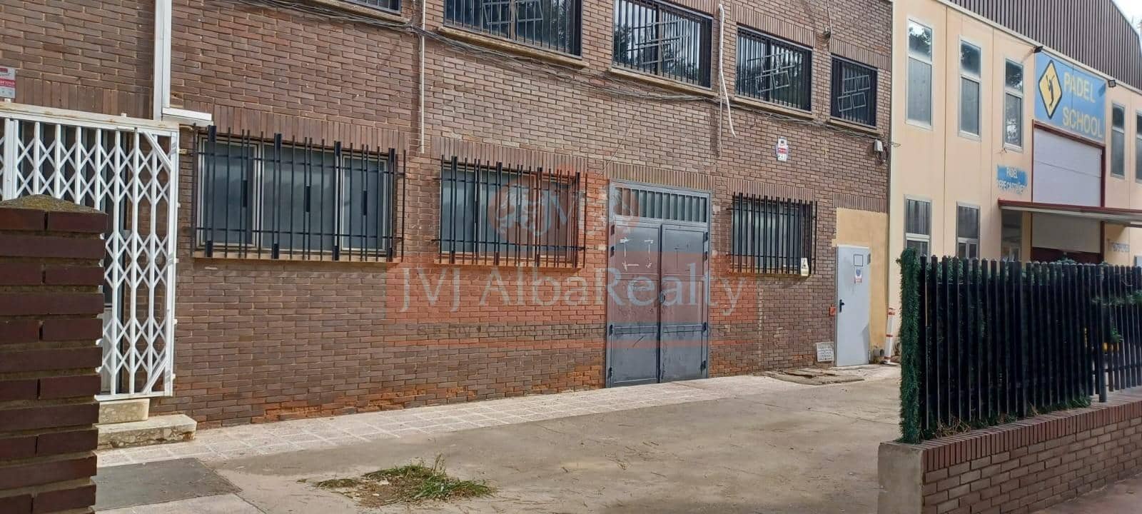 Commercial for sale in Albacete city - € 750,000 (Ref: 9723646)