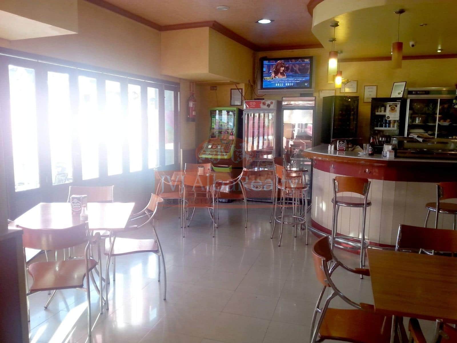 Commercial for sale in Albacete city - € 490,000 (Ref: 9723648)