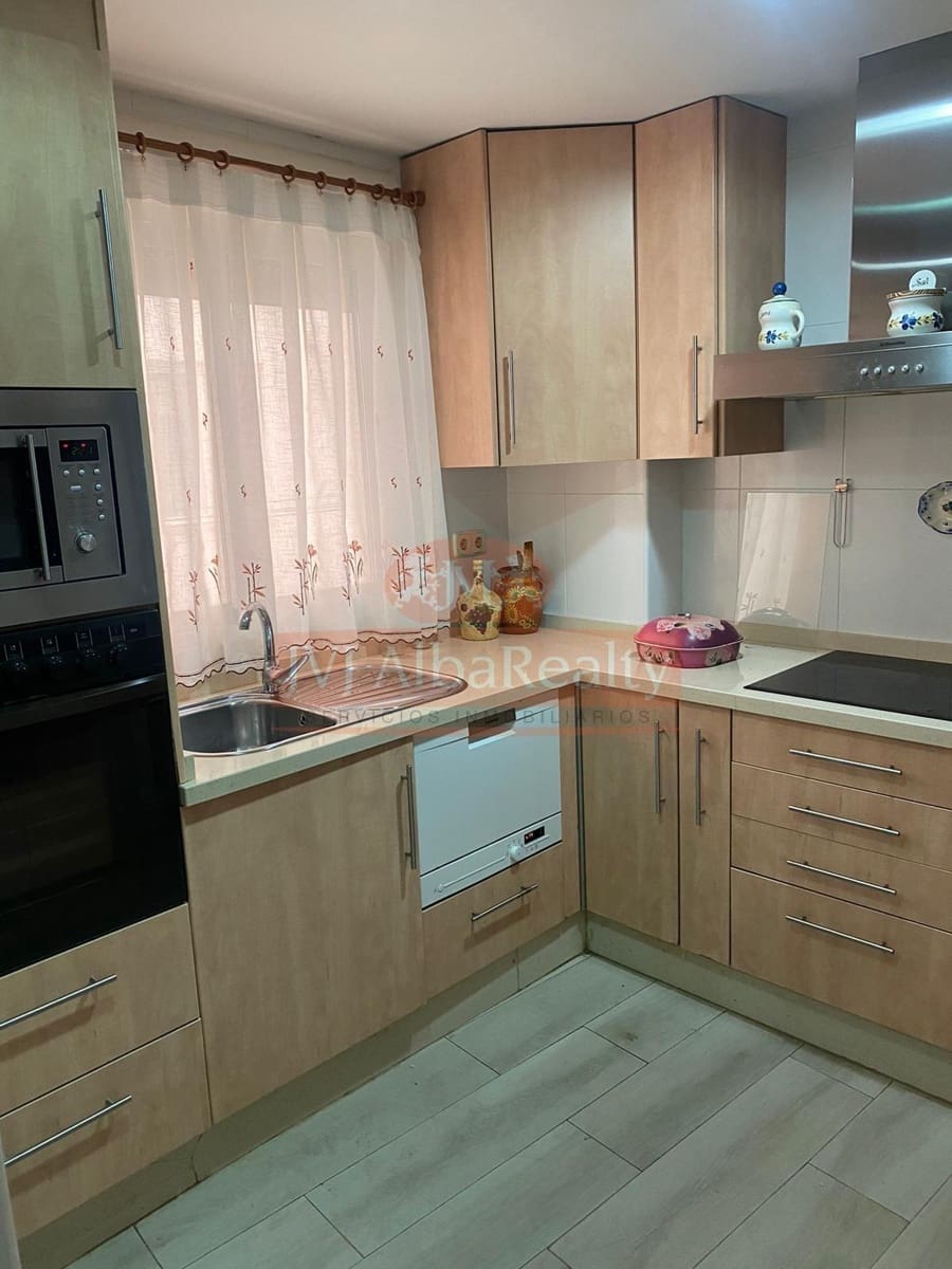 5 soveværelse Lejlighed til salg i Albacete by - € 252.000 (Ref: 9723651)