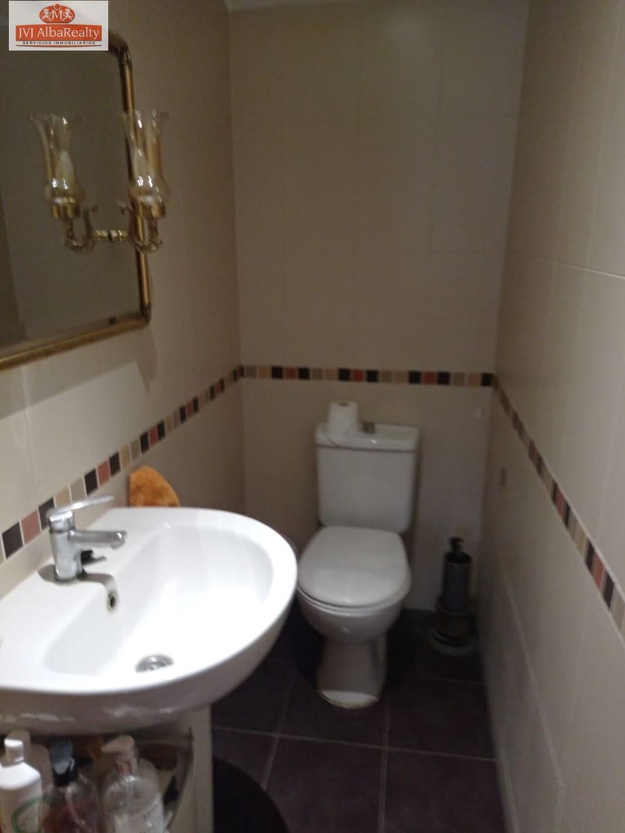 4 bedroom Terraced Villa for sale in Valdeganga with garage - € 150,000 (Ref: 9723652)