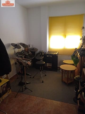 4 bedroom Terraced Villa for sale in Valdeganga with garage - € 150,000 (Ref: 9723652)