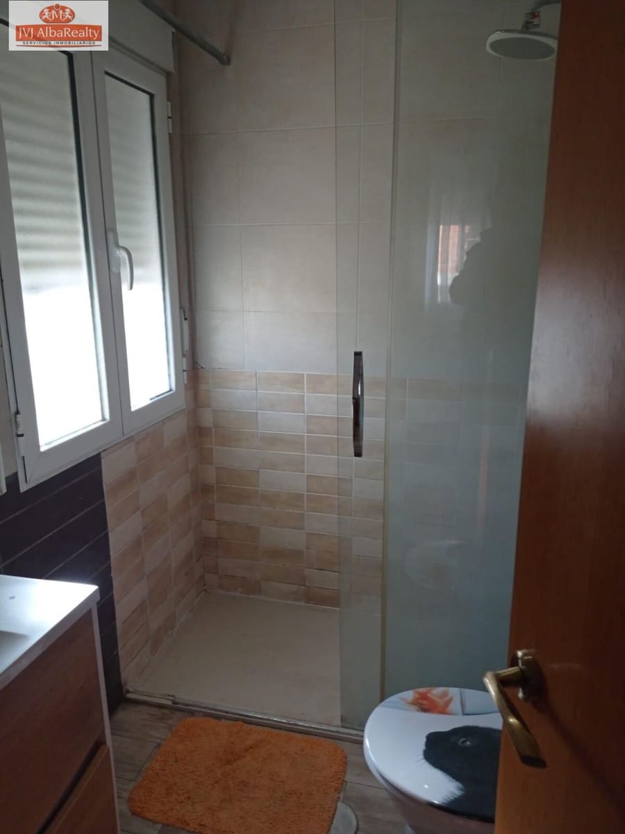 4 bedroom Terraced Villa for sale in Valdeganga with garage - € 150,000 (Ref: 9723652)