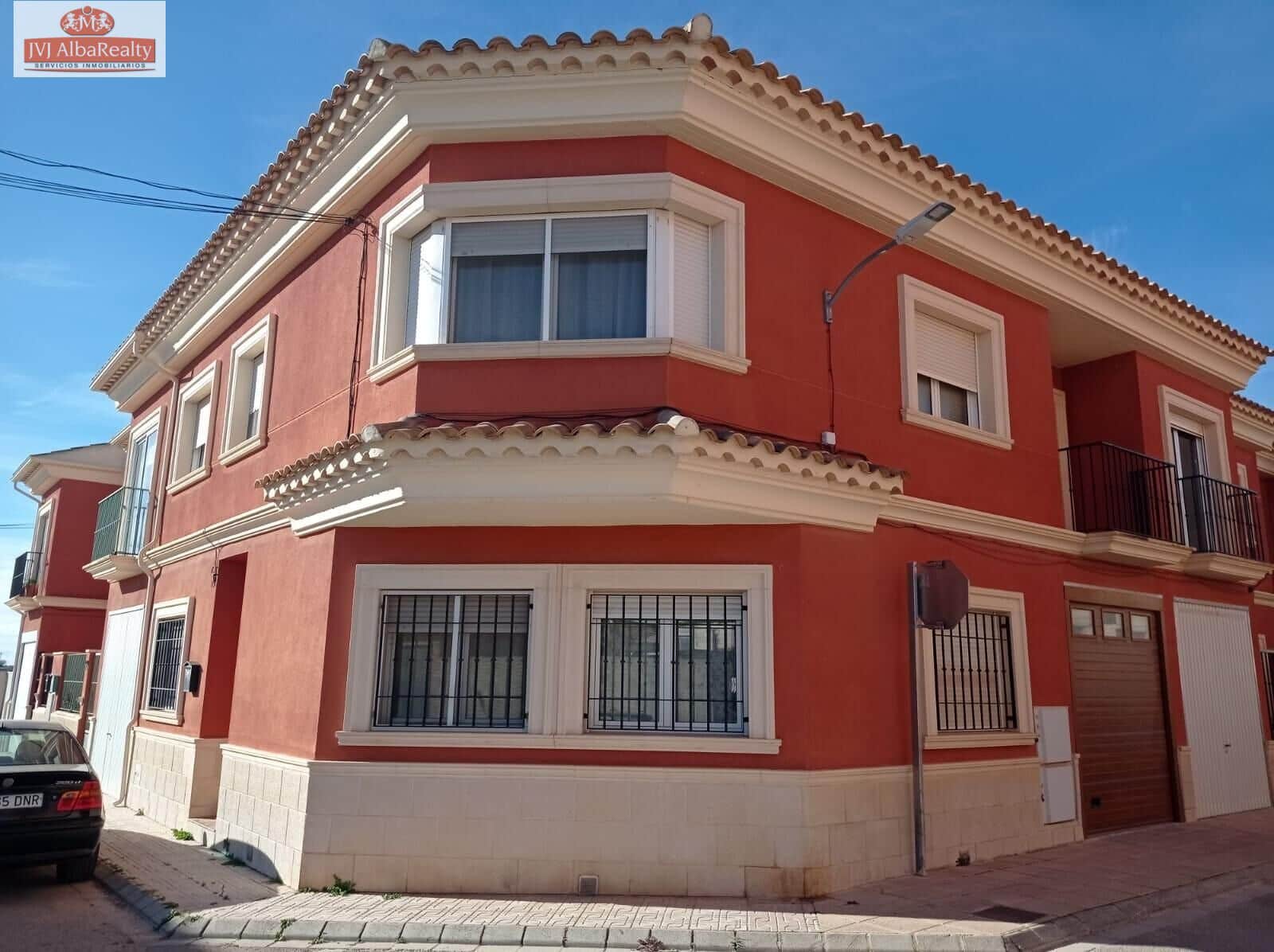 4 bedroom Terraced Villa for sale in Valdeganga with garage - € 150,000 (Ref: 9723652)