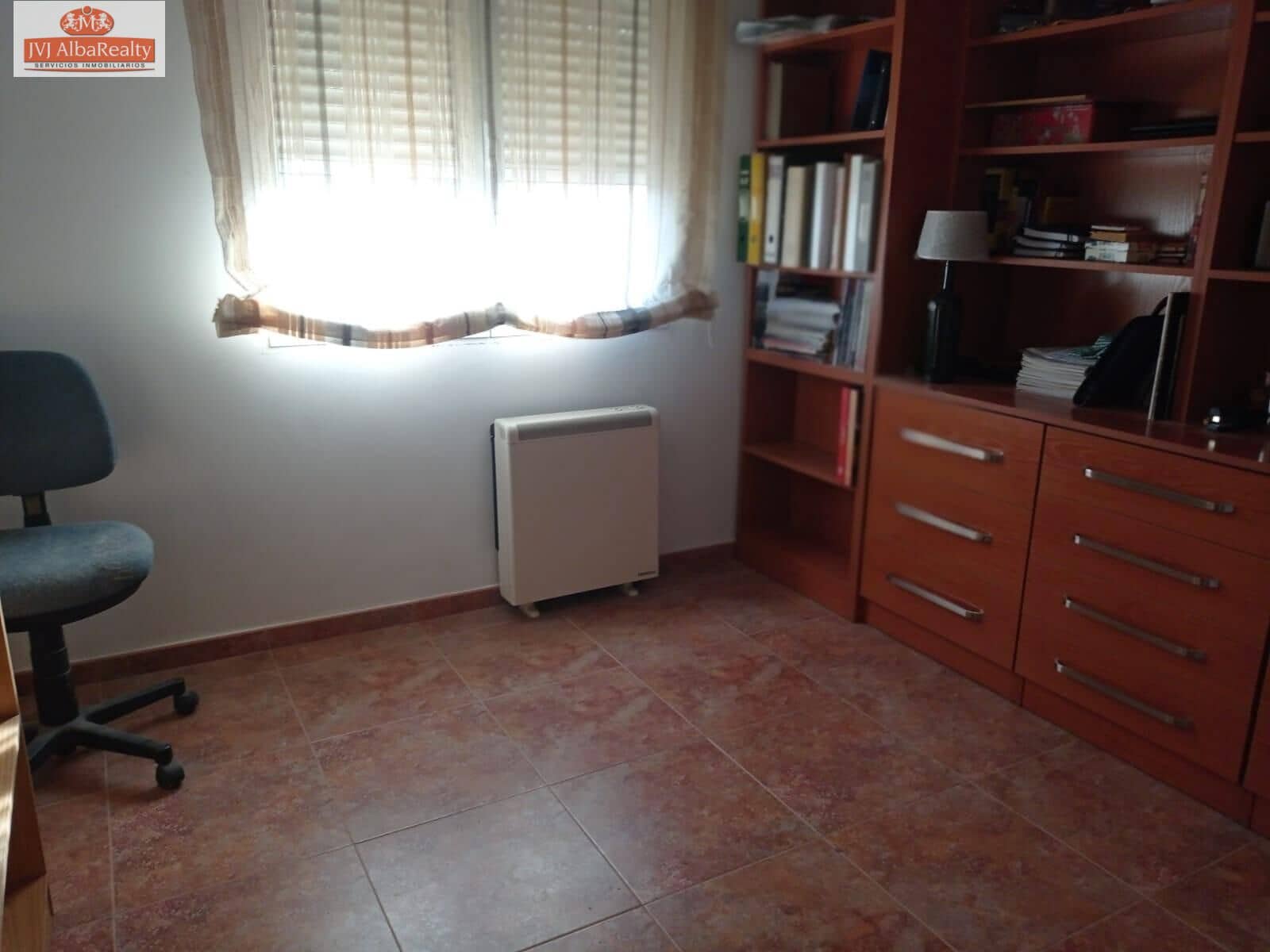 4 bedroom Terraced Villa for sale in Valdeganga with garage - € 150,000 (Ref: 9723652)