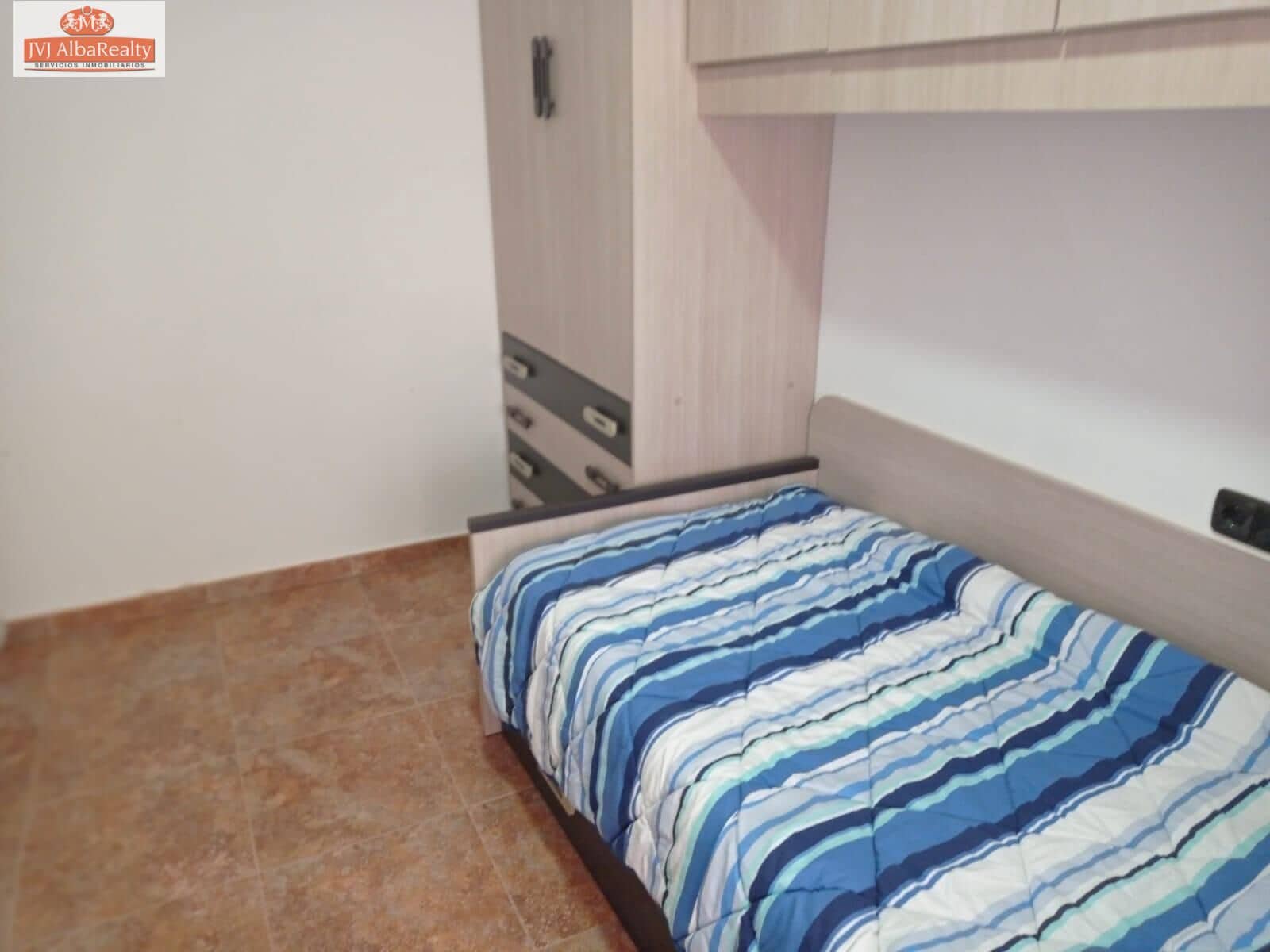 4 bedroom Terraced Villa for sale in Valdeganga with garage - € 150,000 (Ref: 9723652)