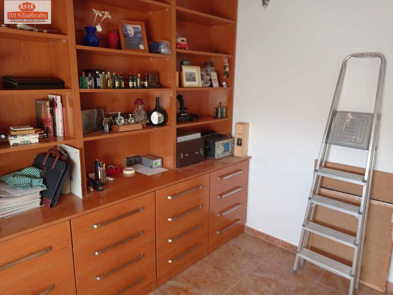 4 bedroom Terraced Villa for sale in Valdeganga with garage - € 150,000 (Ref: 9723652)